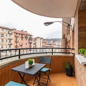 https://casco-viejo-junto-a-bilborock.sansebastianhotels.net