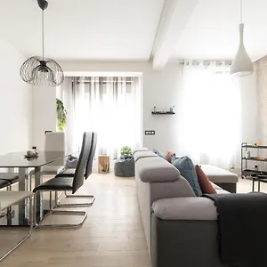 https://moyua-lux-by-staynnapartments.sansebastianhotels.net
