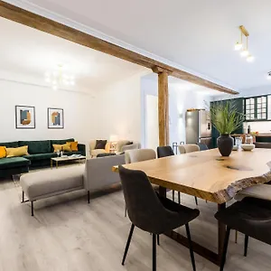 https://la-concha-beach-luxury-apartment.sansebastianhotels.net
